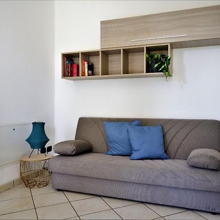 La Casa Dei Tigli - Bilocale Con Taverna E Giardino Lägenhet Gorgonzola Exteriör bild